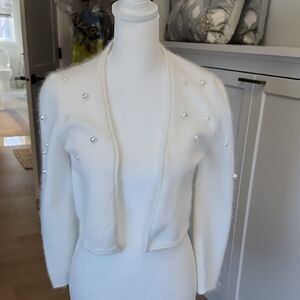 Chic White Pearl-Studded Women's Sweater